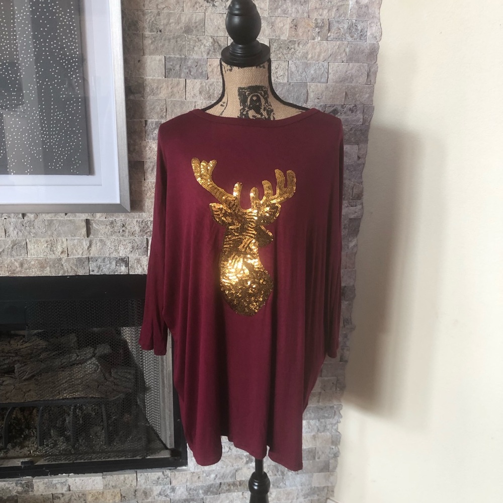 Maroon tunic with gold Sparkly Deer